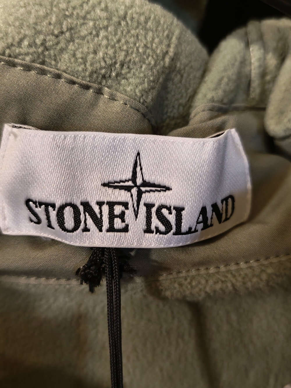 Stone Island Men's Olive Green Soft-Shell Hooded Jacket - Picture 4 of 10